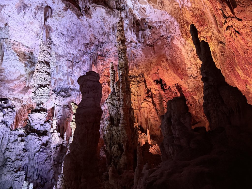 The Salamandre Cave